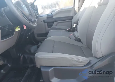 2016 Ford F150 z USA, uszkodzony, nr VIN 1FTMF1C81GKD87406